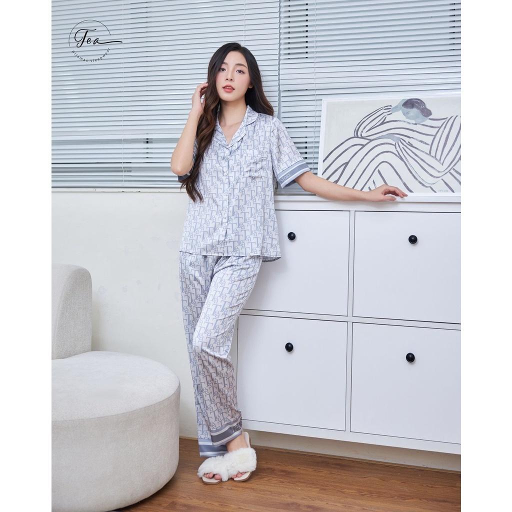 Bộ mặc nhà pyjama lụa cao cấp Tea Store tay ngắn quần dài họa tiết chữ Tea sang trọng