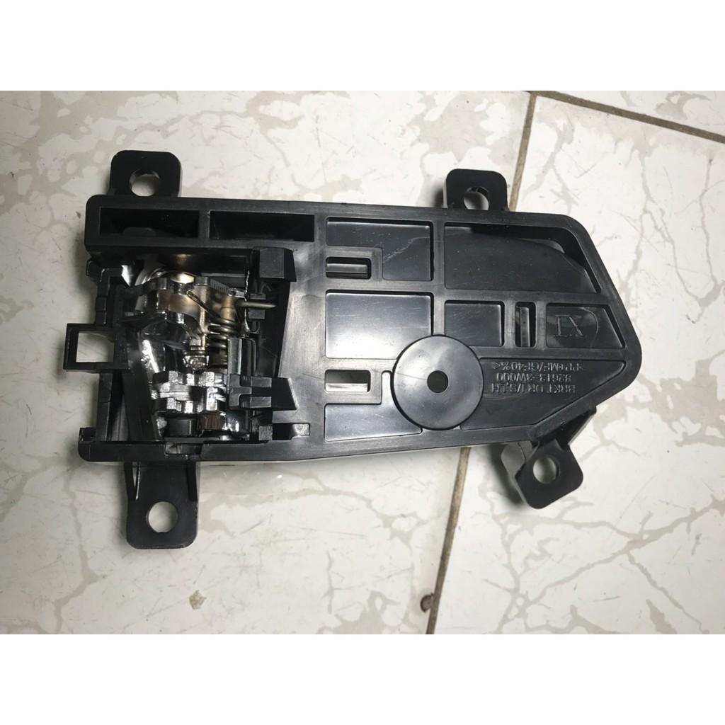 Tay mở cửa trong Kia Sportage 2011-16 giá 01 cái