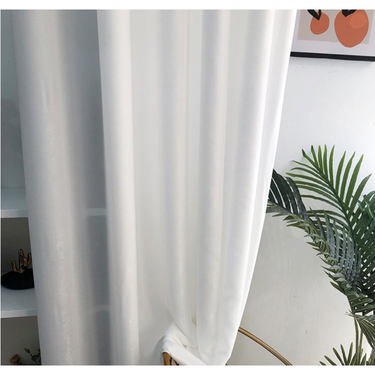 Rèm cửa khoen lỗ che nắng màu trắng siêu xinh