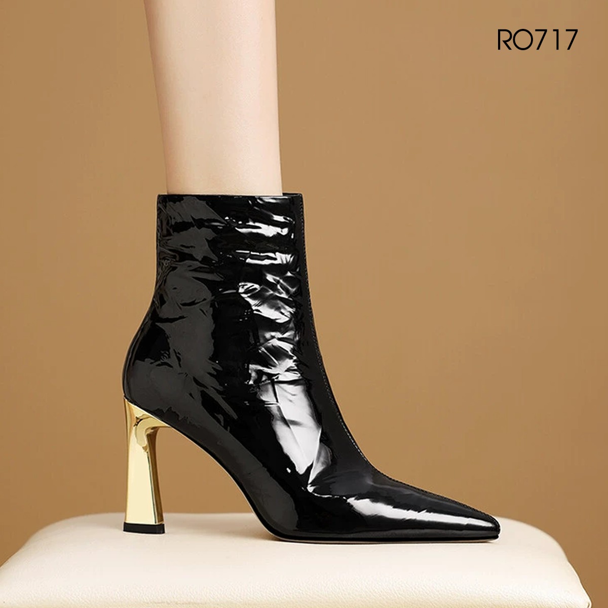 Boots thời trang nữ mũi nhọn, gót nhọn cao cấp ROSATA RO717- 9p - BKSTORE