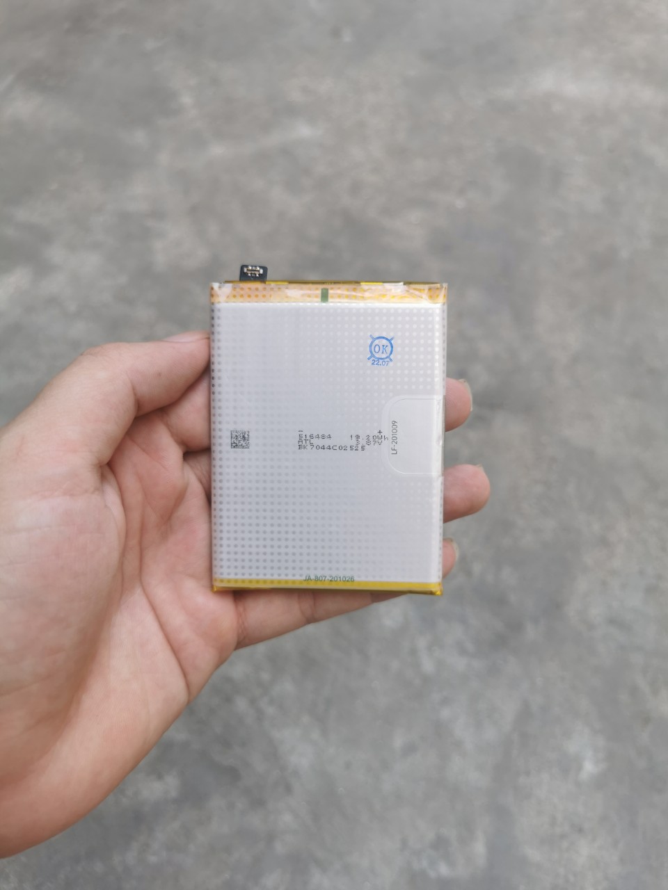 Pin dành cho điện thoại realme q2 blp807 dung lượng 5000 mah