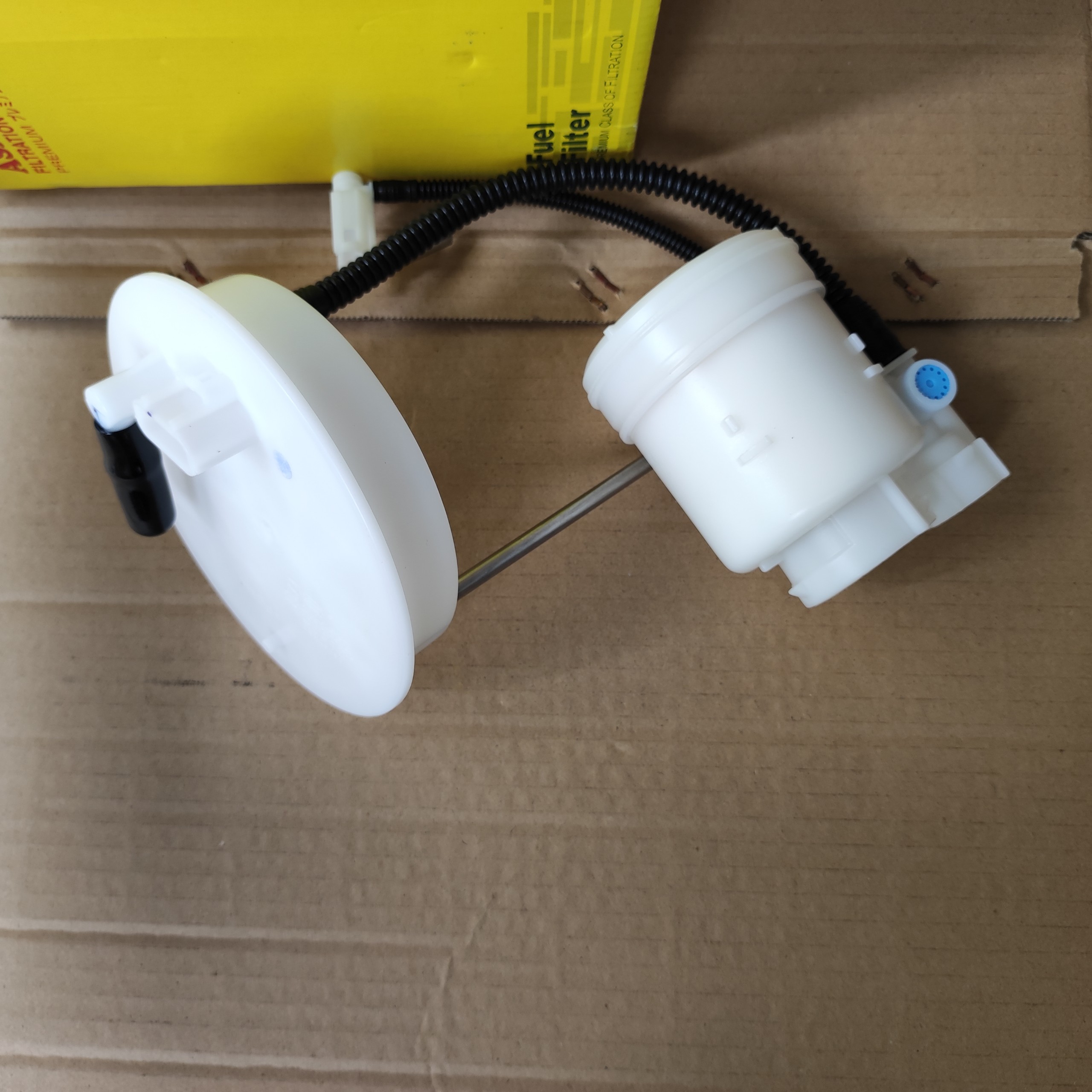 Lọc xăng Mazda 6 nguyên cụm