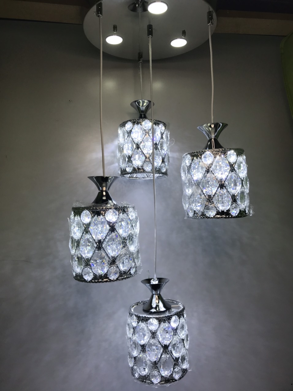Đèn thả 4 bóng 3 chế độ 1549/4