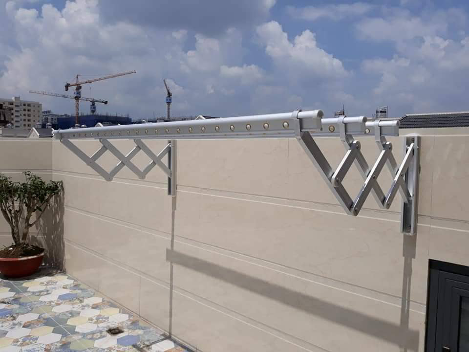 Giàn phơi gắn tường Nhôm cao cấp 2m -GPGT-bạc