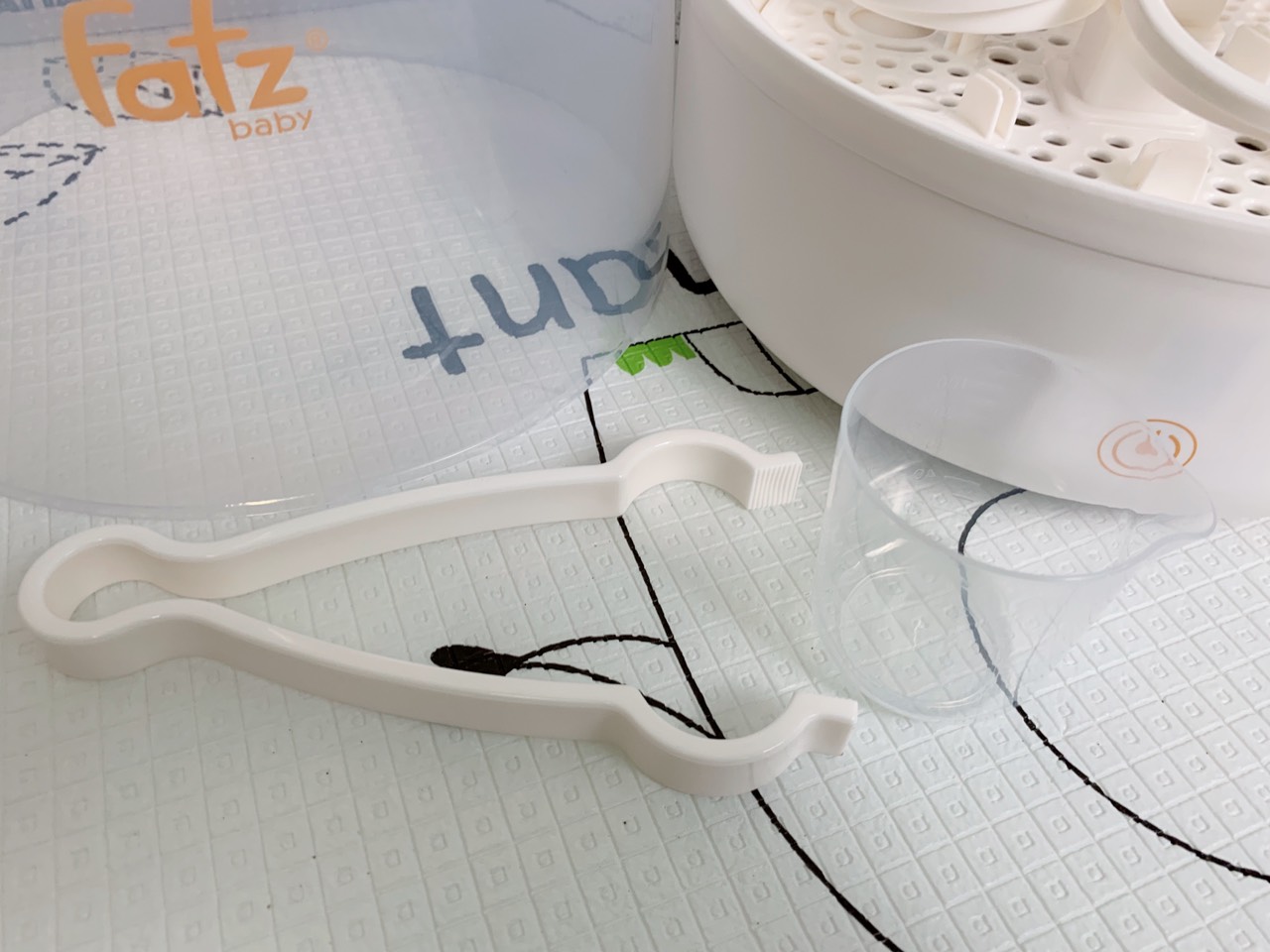 Máy tiệt trùng bình sữa FatzBaby FB403SL