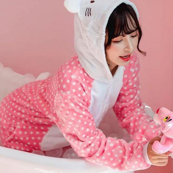 Bộ Đồ Thú Hellokitty Người Lớn