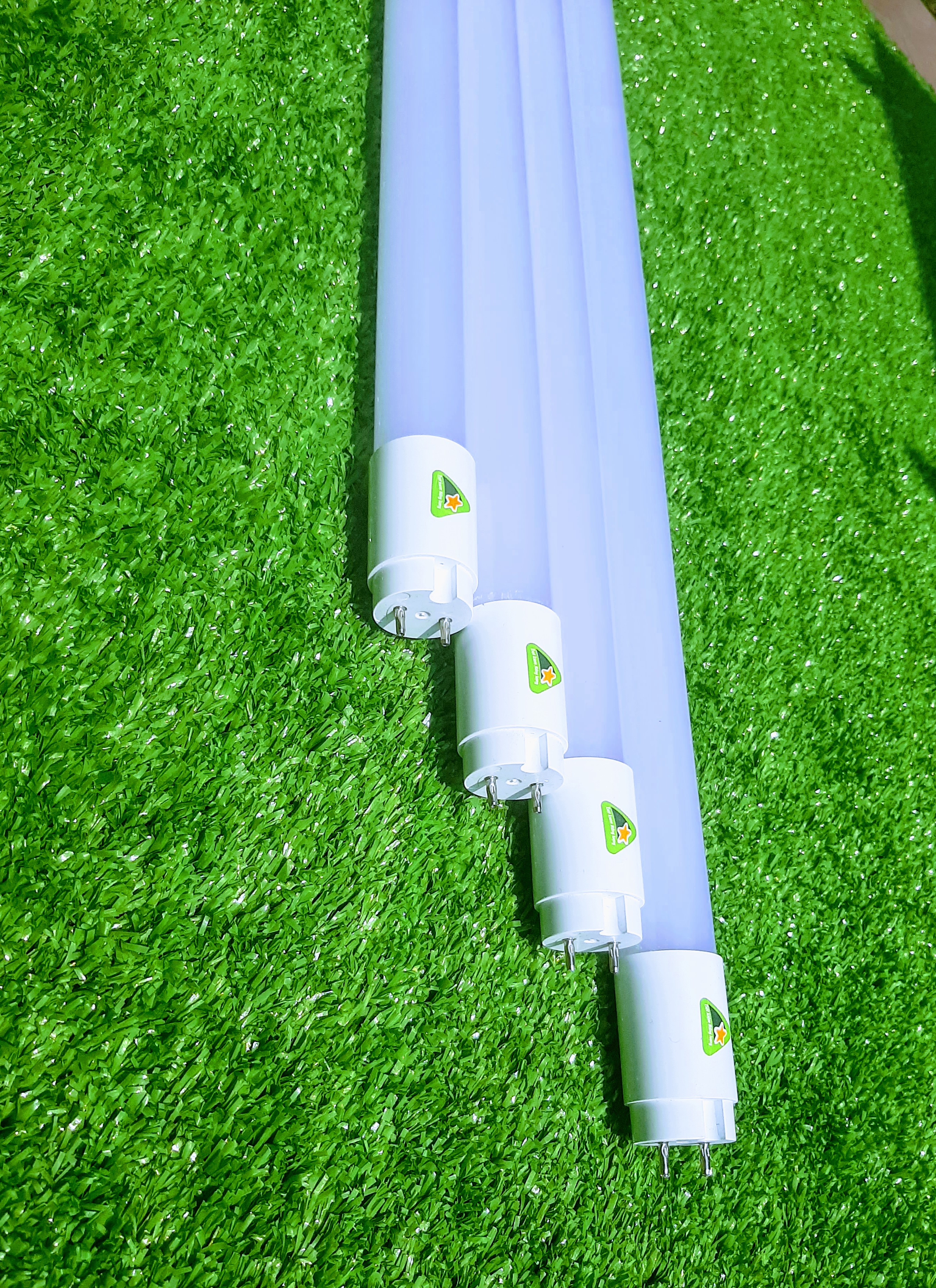 Bộ 4 Bóng Đèn Led Tuýp Nhựa Nano 1m2 Chống Vỡ 20W Ánh Sáng Trắng 6500K