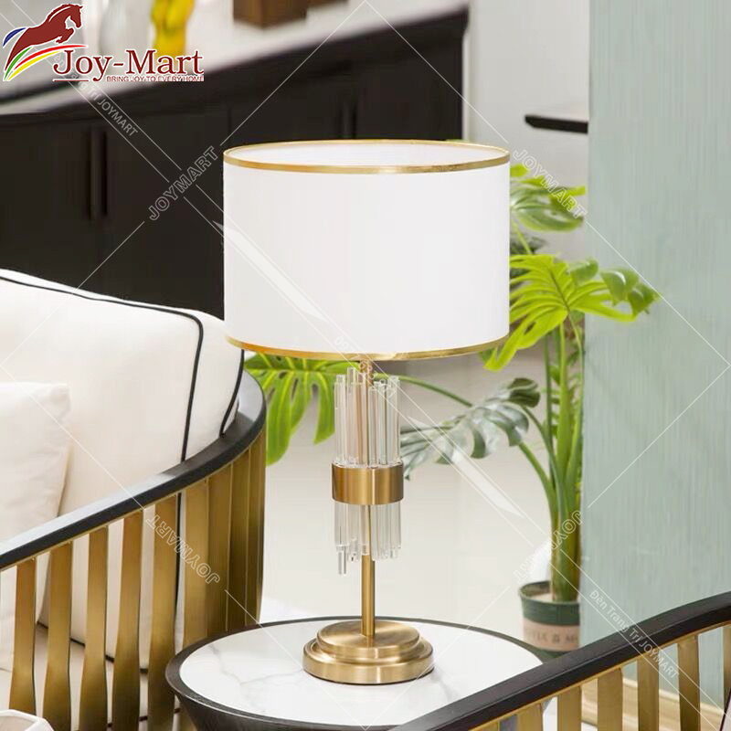 Đèn Ngủ Để Bàn Kiểu Dáng Hiện Đại Joymart MB2796 Đèn Bàn Phòng Ngủ Thân Pha Lê Chao Vải Đế Hợp Kim Cao Cấp Mạ Vàng Sang Trọng