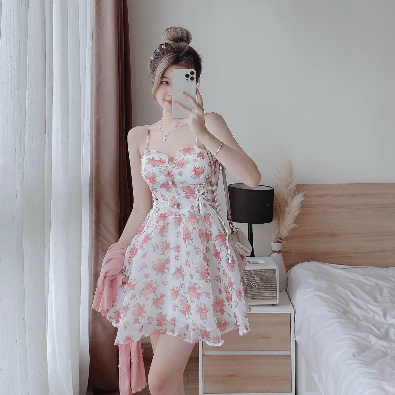 SÉT ÁO KHOÁC KÈM ĐẦM VOAN HOA ĐÍNH CƯỜM