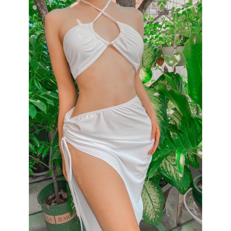 Bikini trắng 3 kiểu kèm váy rút sành điệu