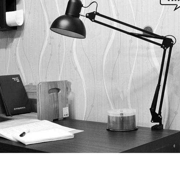 Đèn kẹp bàn Pixar đủ màu sắc Tặng kèm bóng LED
