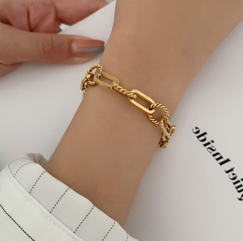 Lắc Tay Dây Xích Chất Liệu Titan Không Han Rỉ TT 4488