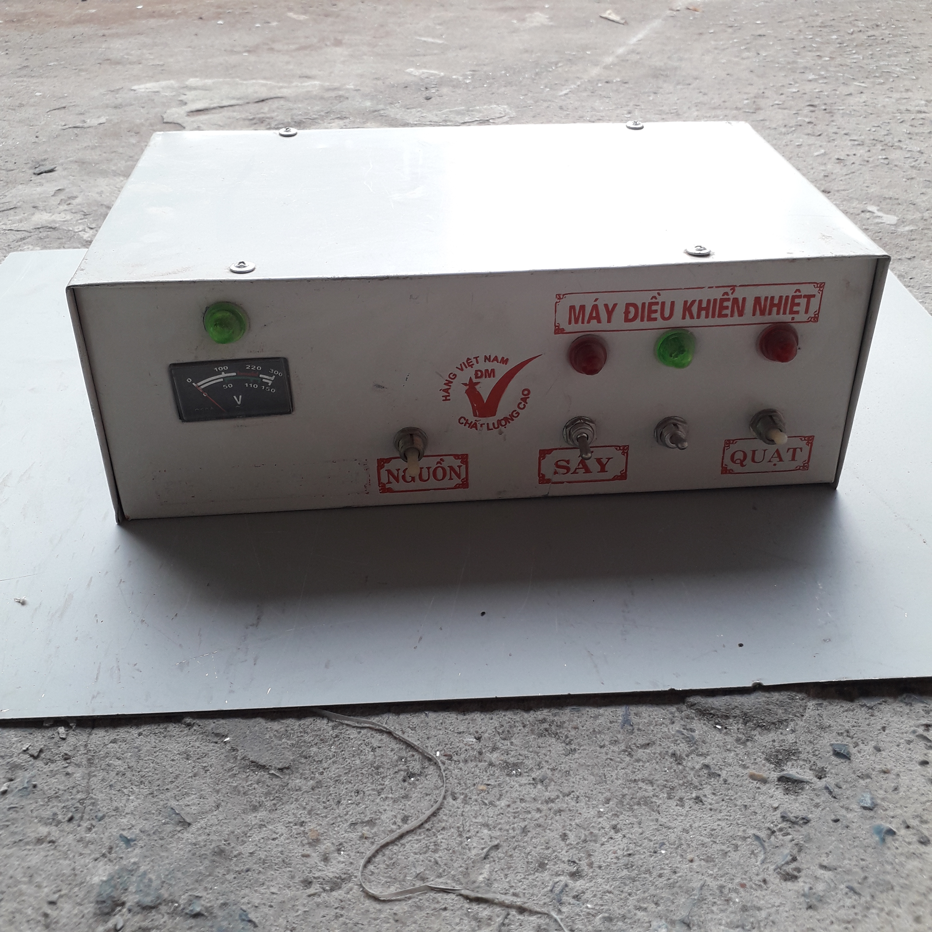 Bộ điều khiển nhiệt độ ấp trứng máy công nghiệp