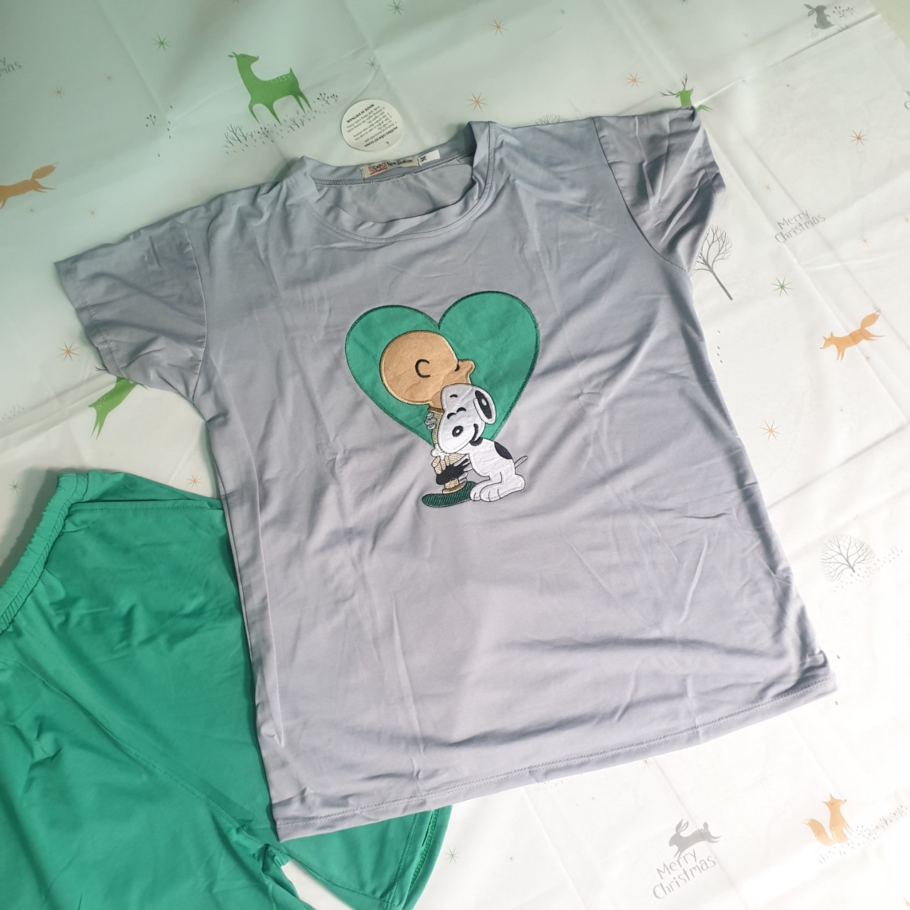 Đồ bộ nữ mặc nhà đẹp thời trang cổ tròn thêu trái tim mẫu hot, thun cotton 4 chiều co dãn cực đẹp, phom chuẩn. Size từ 40-65kg. LEE'S HOME