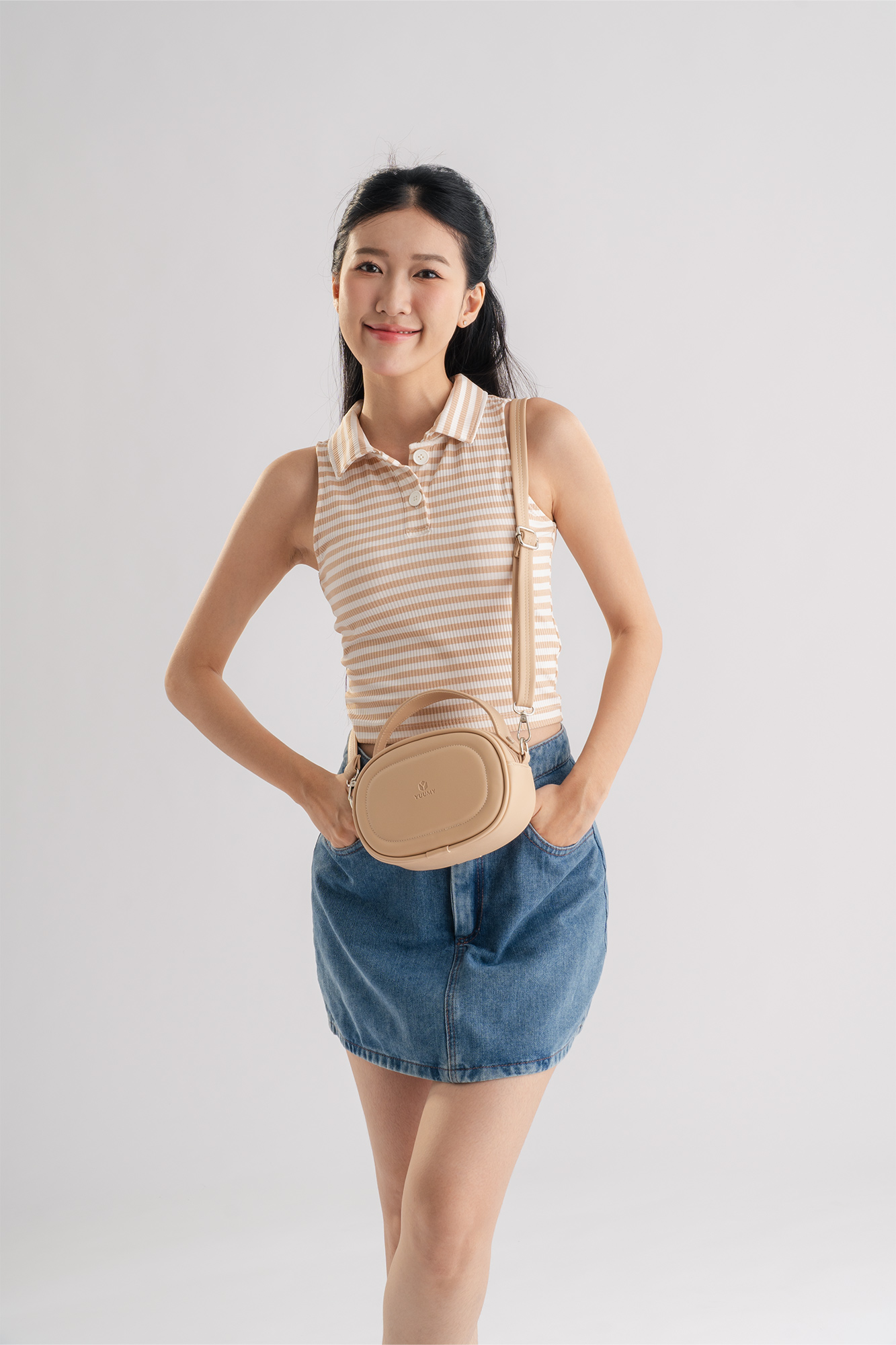 Túi Yuumy ( Thời trang nữ dáng tròn bầu viền chỉ size 20 - Túi đeo chéo da Seasand YN246 )