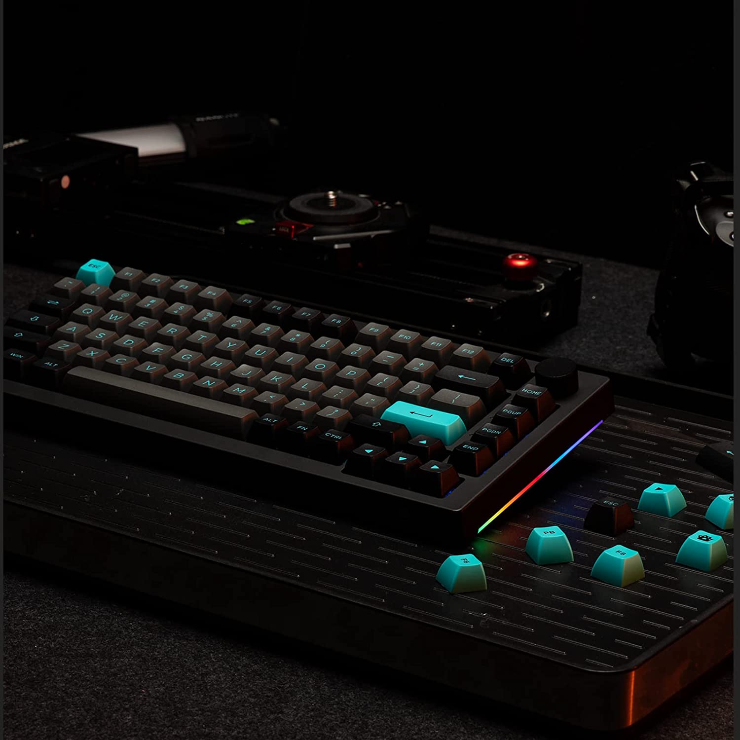 Bàn phím máy tính AKKO 5075B Plus Black & Cyan_Mới, hàng chính hãng
