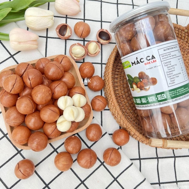 HẠT MACCA ĐĂKLĂK 500G NHÀ TRỒNG GIÒN NGON, NGUYÊN VỊ, DATE MỚI