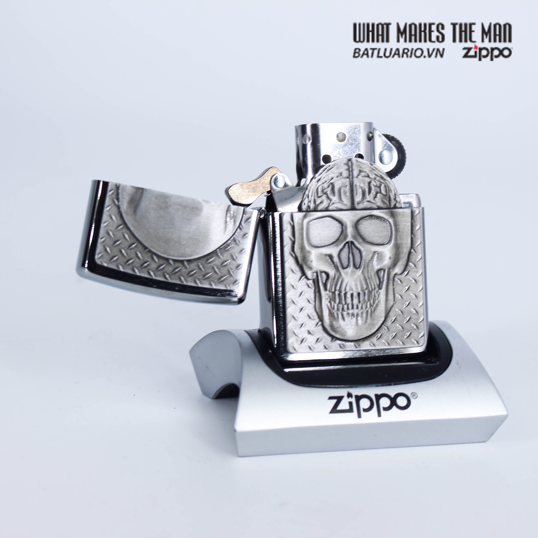 Bật Lửa Zippo 29818 – Zippo Skull With Brain Surprise Emblem