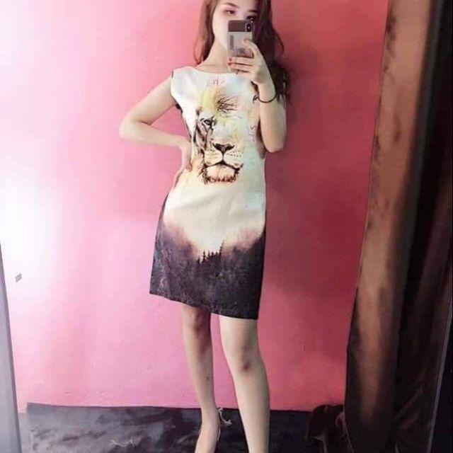 Đầm gấm hình con cọp freesize 55kg