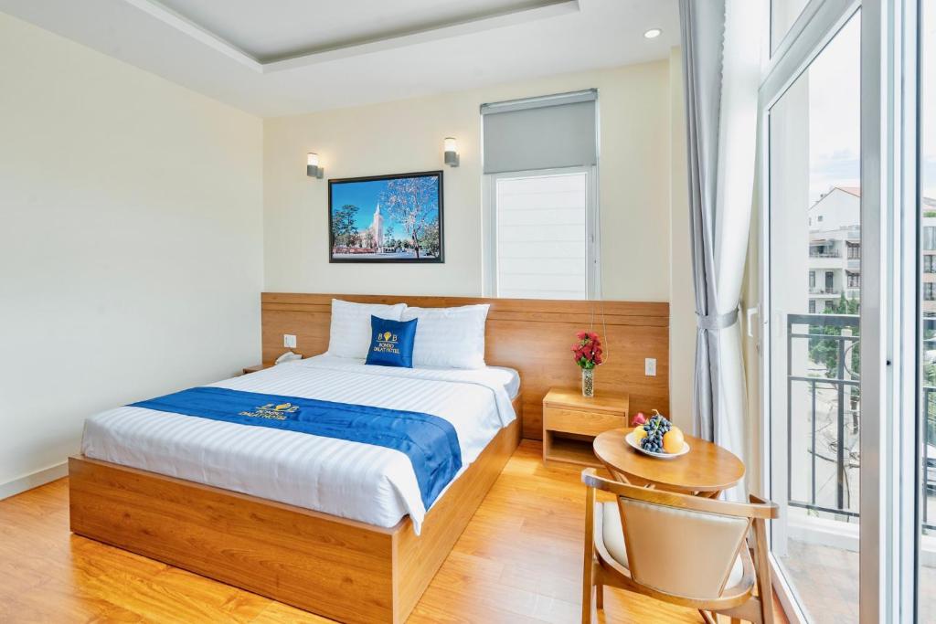 [EVoucher Vietravel Hà Nội] Combo 4N3D KS Bombo Hotel Đà Lạt 3 Sao: VMB khứ hồi Hà Nội - Đà Lạt + Phòng Tiêu Chuẩn + Ăn sáng