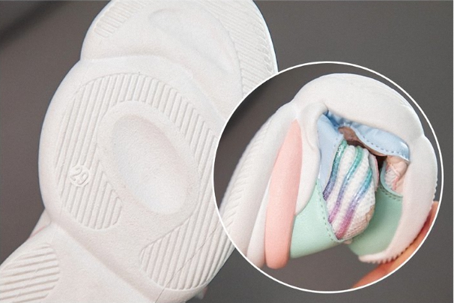 Giày thể thao sneaker bé gái 3 đến 13 tuổi siêu nhẹ - TG088
