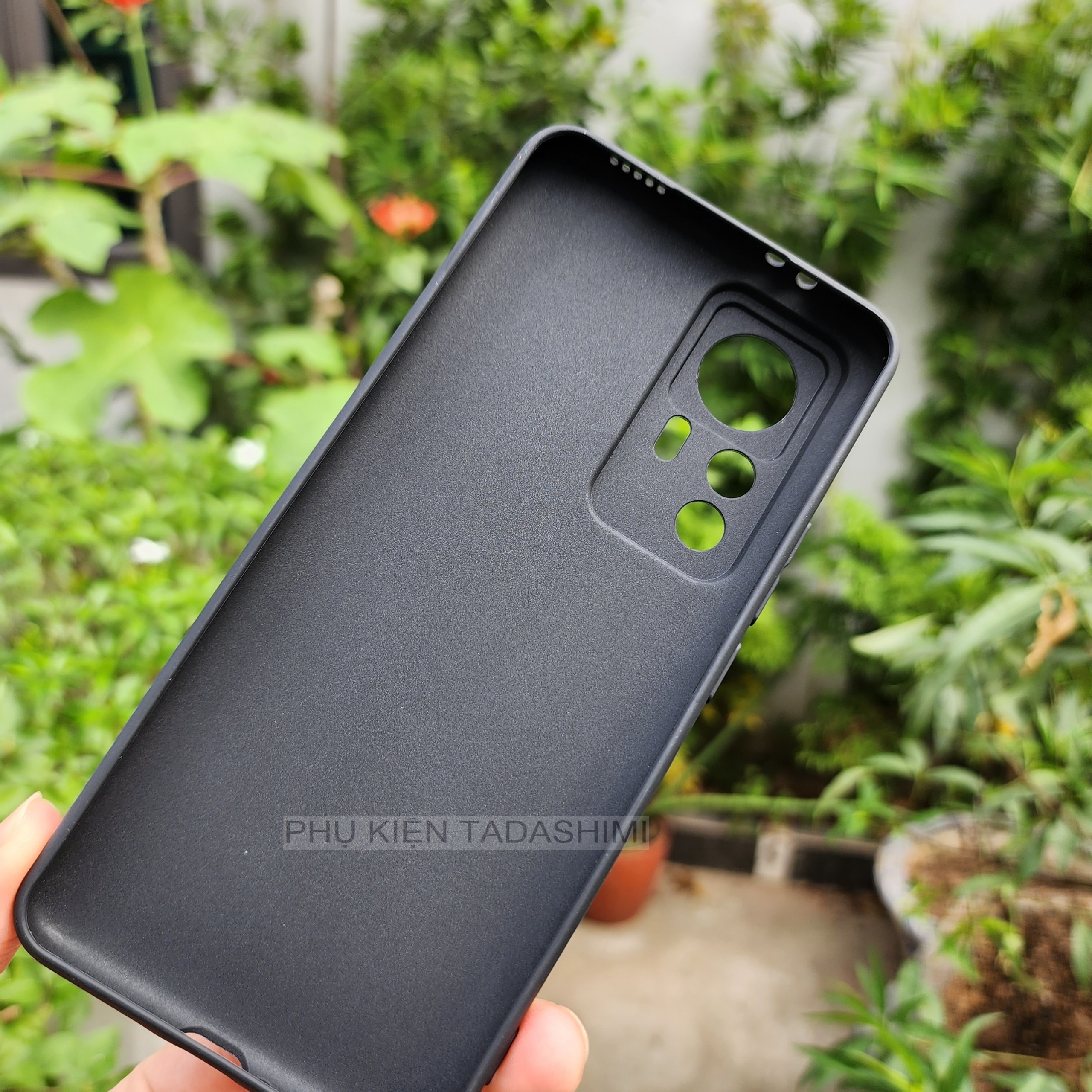 Ốp Lưng Nhám Dẻo Đen Cho Xiaomi 12T/ K50 Ultra, Xiaomi 12T Pro Chống Bẩn, Không Bám VÂN TAY, Có Gờ Bảo Vệ Camera.