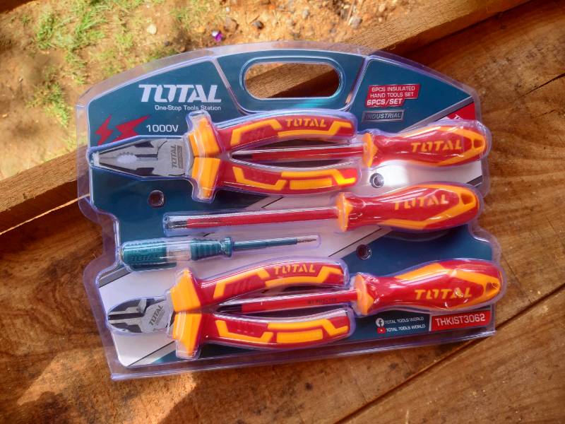 Bộ 6 công cụ cách điện total THKIST3062