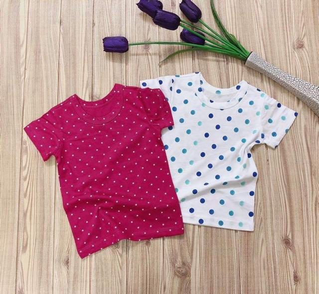 Áo thun hoạ tiết xinh xắn còn size 7-15kg.