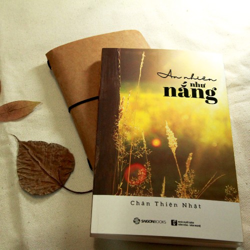 Sách - An nhiên như nắng bìa cũ