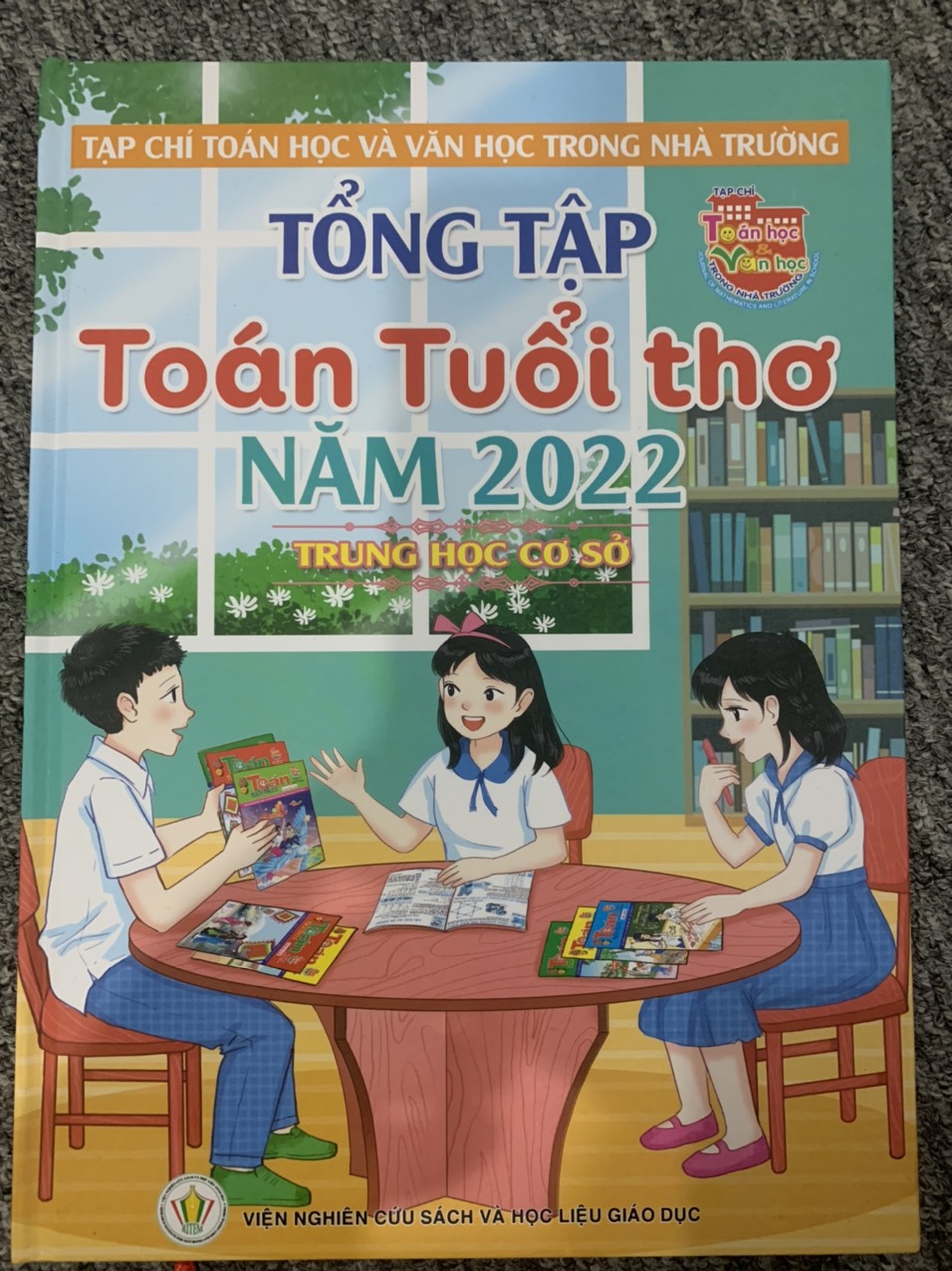 Sách - Tổng tập toán tuổi thơ năm 2022- Trung học cơ sở