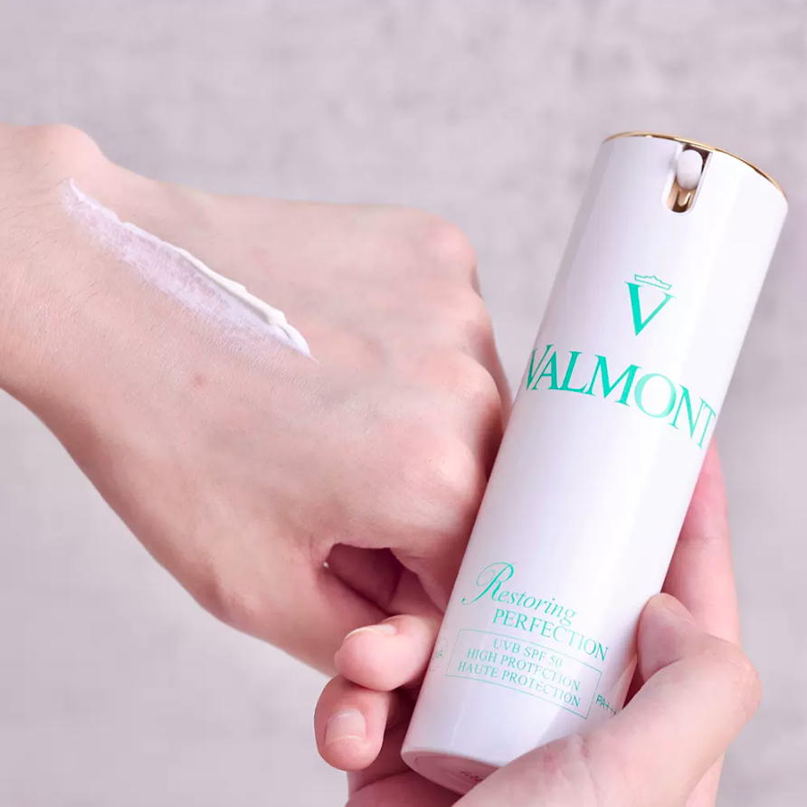 Kem Chống Nắng Valmont Restoring Perfection SPF 50 30ml