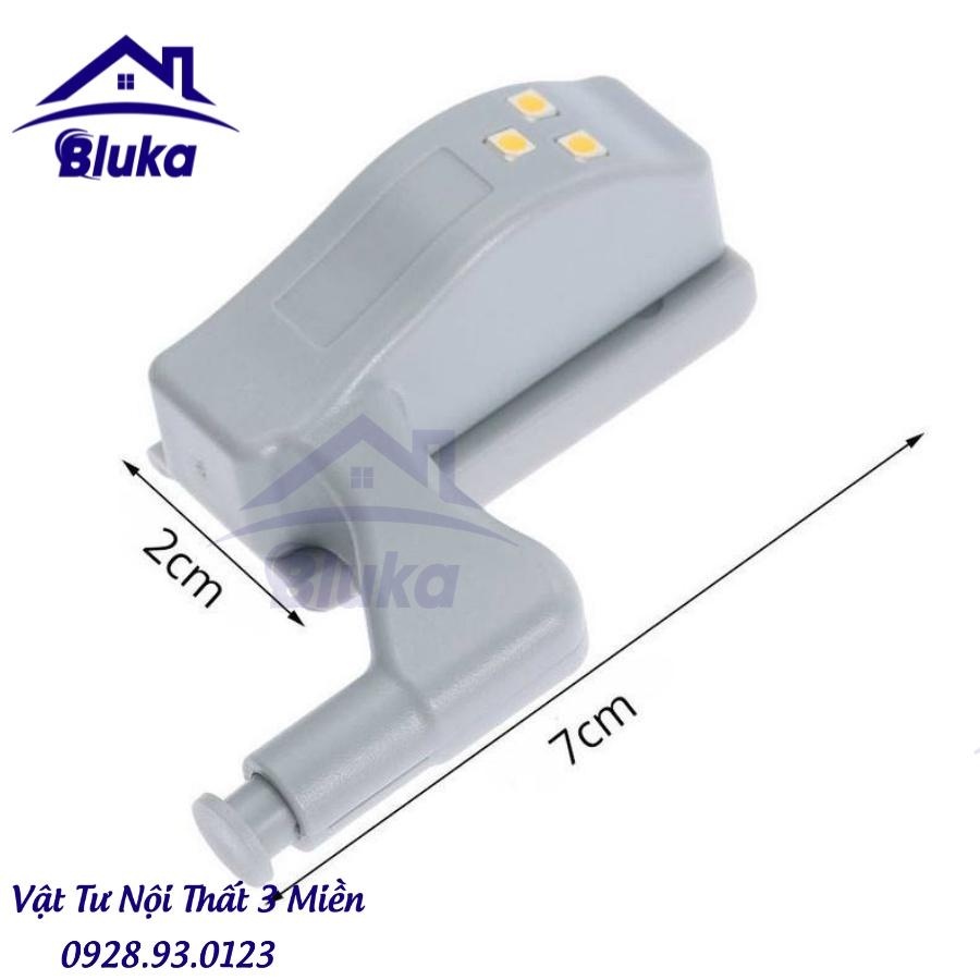 Đèn Led Gắn Bản Lề Tủ Quần Áo Nhà Bếp/ Phòng Tắm Tiện Ích ( Có Tặng Kèm Pin )