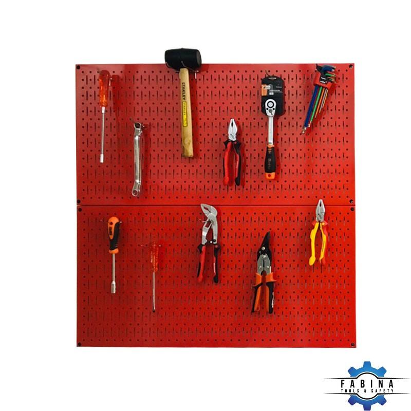 Tấm lưới Pegboard treo tường màu đỏ FBN 2 tấm