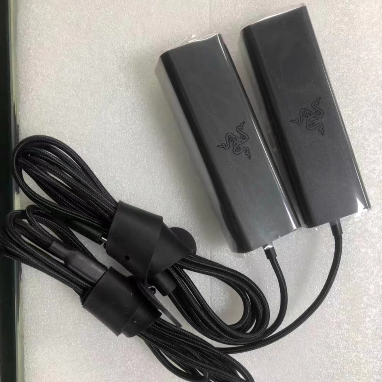 Sạc dành cho Laptop Razer 65W Type-C Adapter for Razer Blade Stealth 13 2019 RZ09-02810