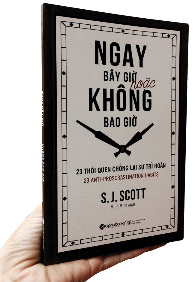 Trạm Đọc Official | Ngay Bây Giờ Hoặc Không Bao Giờ