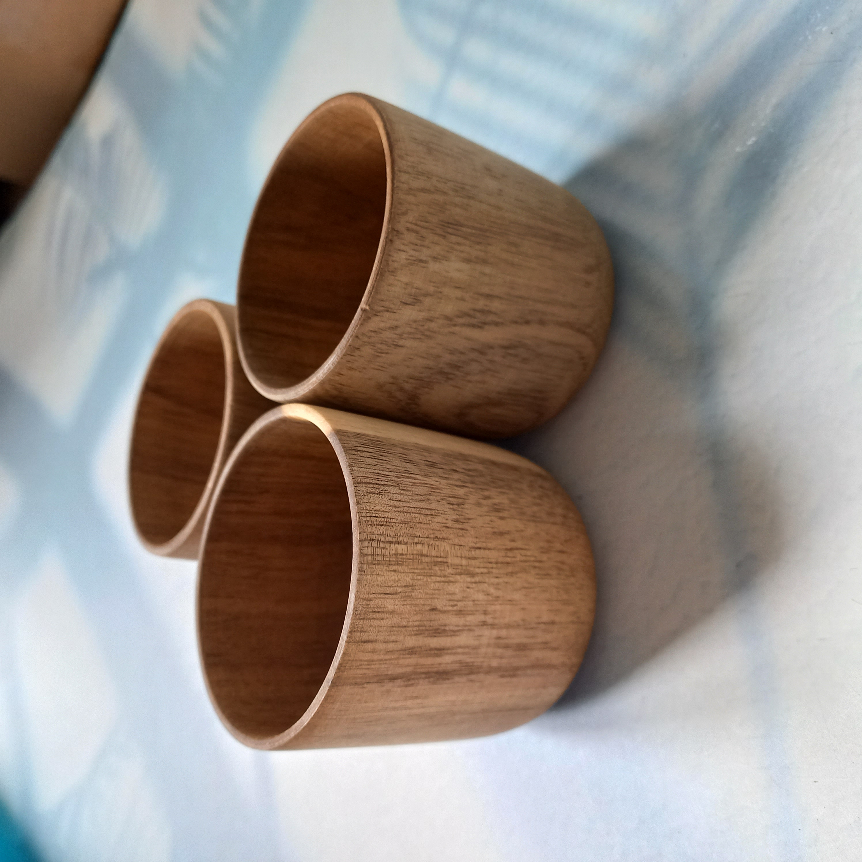 Cốc gỗ keo nhỏ xinh 6x6cm, an toàn sức khỏe uống trà uống nước decor chụp ảnh