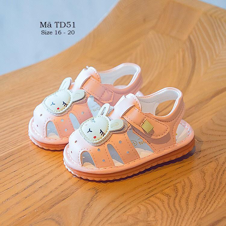 Giày sandal tập đi cho bé gái 0 - 18 tháng kiểu rọ bít mũi họa tiết chú thỏ ngộ nghĩnh đáng yêu TD51