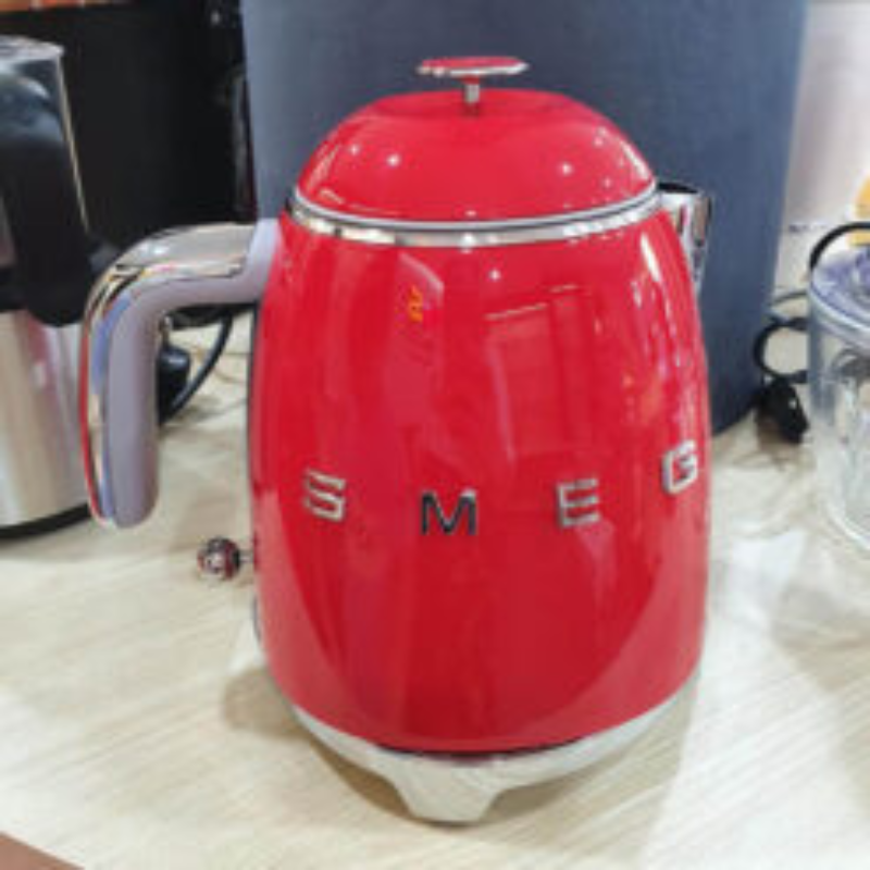 Ấm siêu tốc SMEG KLF05RDEU Hàng Chính Hãng