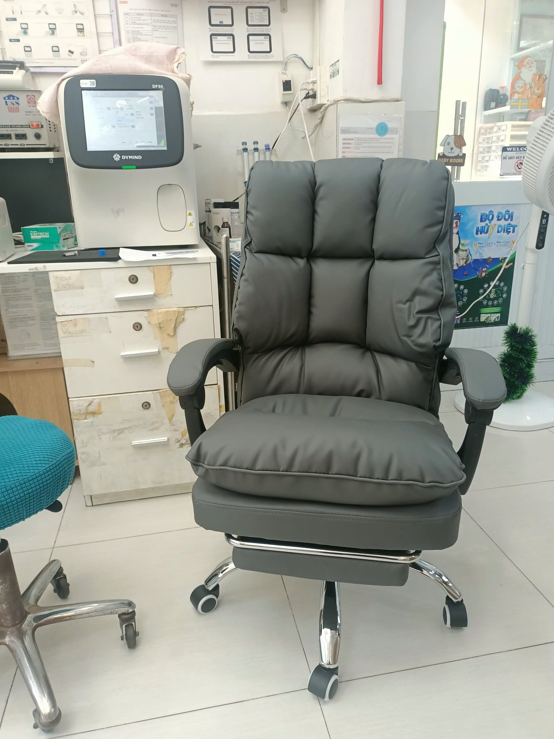 Ghế làm việc máy tính có gác chân thư giãn Ghế ngồi chơi game bọc 2 lớp nệm simili CR4106-P Morden Office Chair