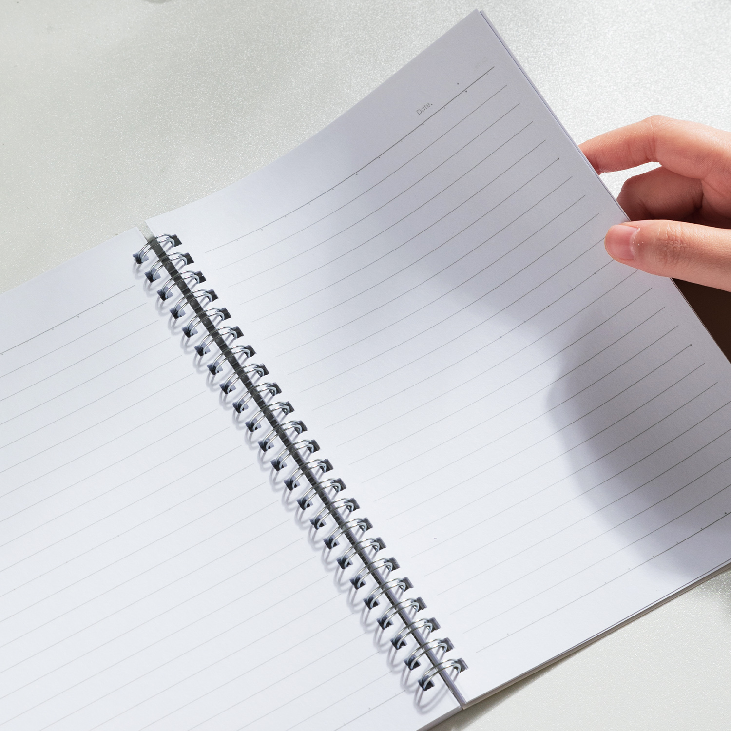 Sổ Tay Ghi Chép Lò Xo Kẻ Ngang A5 Gáy Xoắn 120 Trang Deli - Phù Hợp Làm Sổ Kế Hoach Planner, Viết Nhật Kí, Tập Vở Học Sinh Sổ Tay Văn Phòng - Màu Ngẫu Nhiên - LA560 ELA560 LPA560