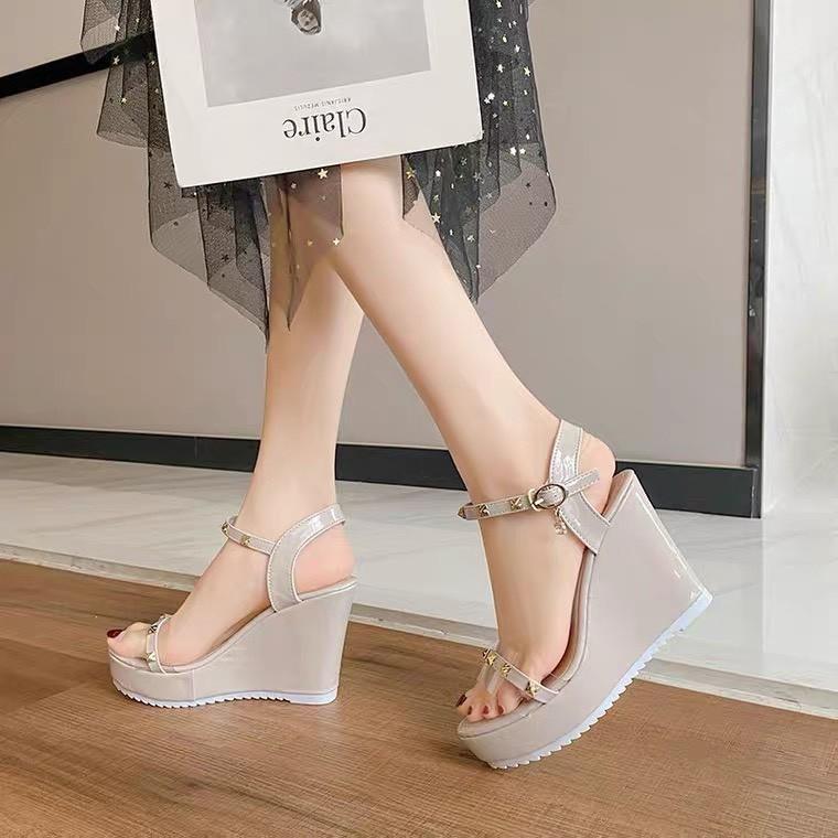 (Freeship+ Sẵn) Sandal nữ thời trang Ulzang kiểu dáng đế cao cao cấp - Giày Sandal cao gót nữ