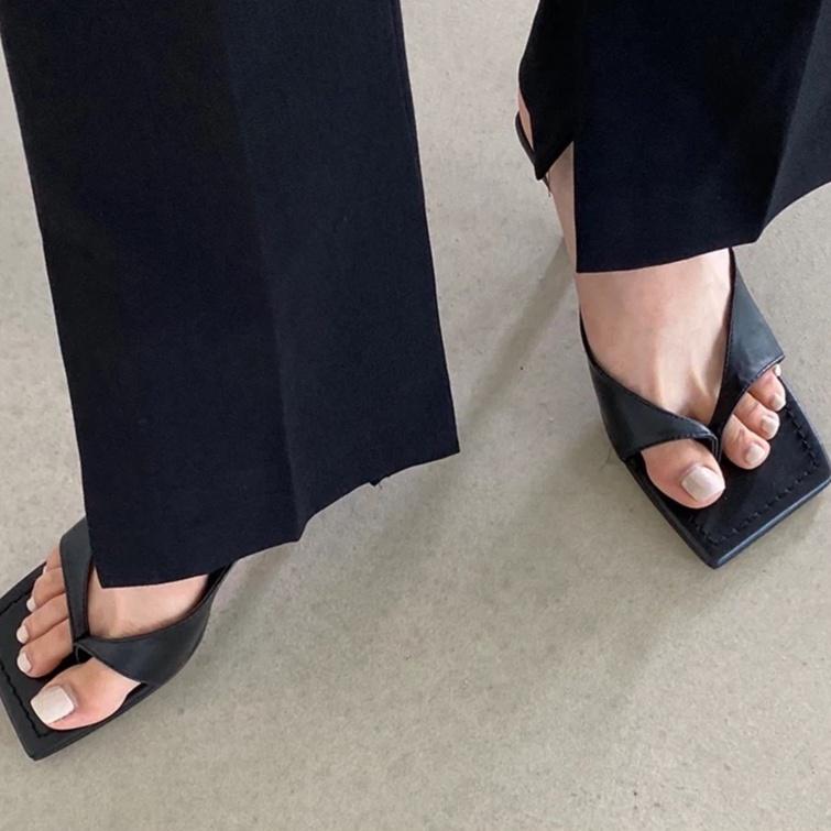 Giày nữ quai xỏ ngón giày cao gót guốc nữ 6cm kẹp đẹp gót vuông 6p phân hàn quốc SHOES PARADISE XK18