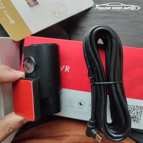 Camera hành trình V11 xem trên điện thoại hoặc cắm usb cho màn android ô tô