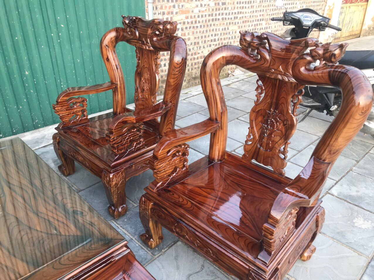 Bộ bàn ghế Minh Quốc Đào gỗ tràm phun giả mun