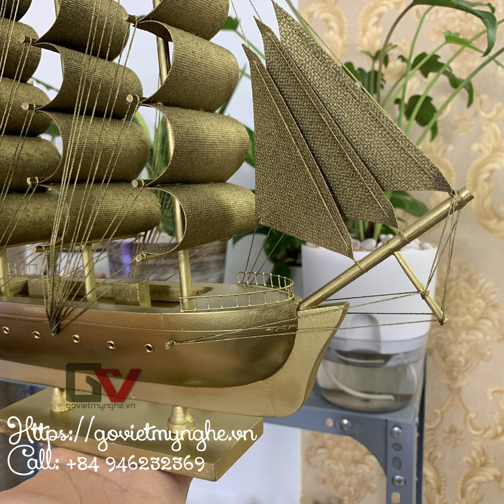 Mô hình tàu thuyền gỗ trang trí nhà cửa - tàu gỗ phong thủy thuận buồm xuôi gió - Vàng Ánh Kim