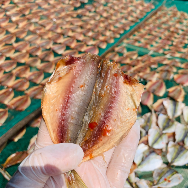 Cá Chỉ Vàng 2 Nắng Khay 500g