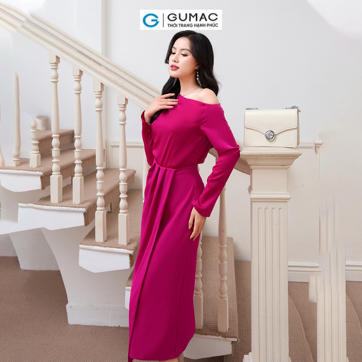 Set lẻ Áo kiểu lệch vai thời trang GUMAC AD10028 - Chân váy đắp tà thời trang GUMAC VD10022