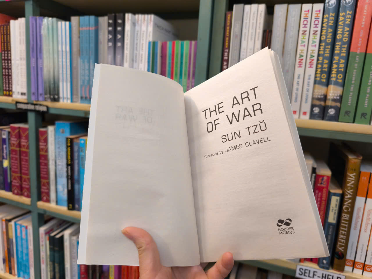 Sách - The Art of War by Sun Tzu - Sách tiếng anh, Bìa mềm/ Philosophy/ Nonfiction