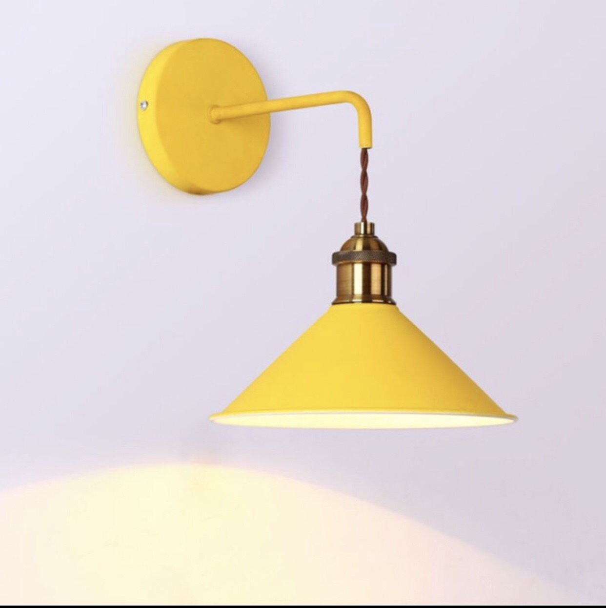 Đèn tường  MONSKY VIOP đui đồng hình chóp nón trang trí nội thất.