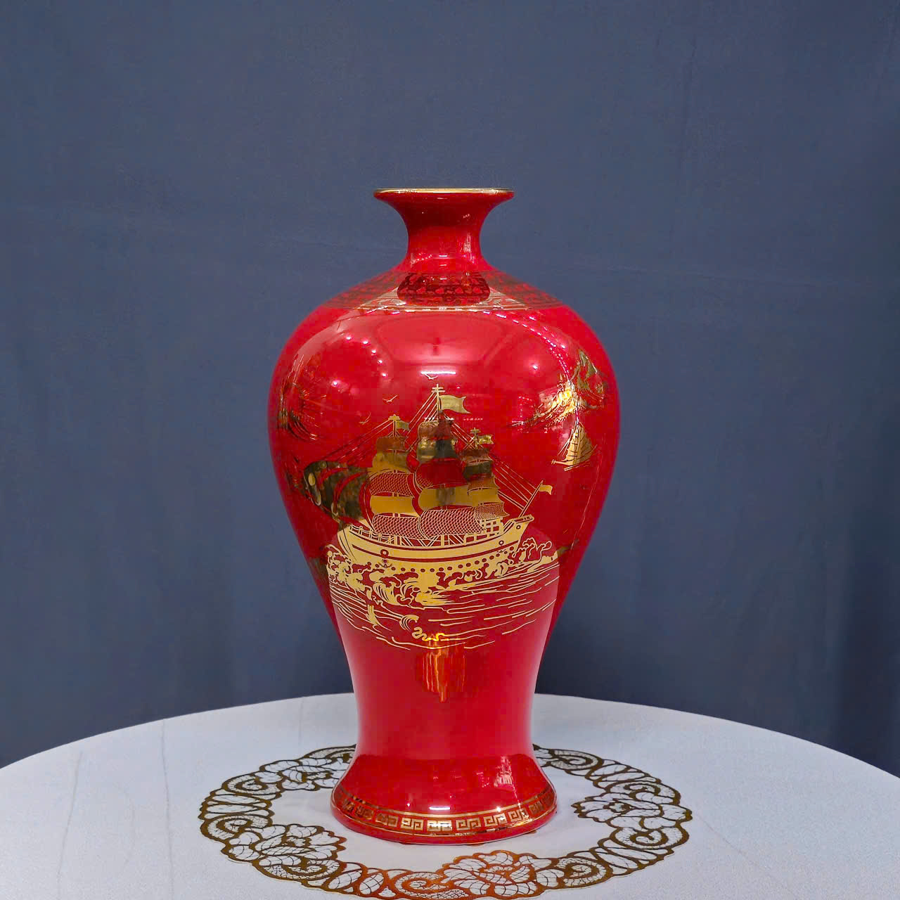 Mai bình tích lộc thuận buồm xuôi gió vẽ vàng 18k gốm sứ Bát Tràng (cao36cm)